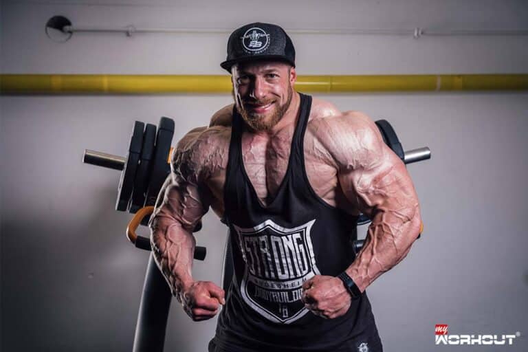 «Ich liebe es, einfach anders zu sein» Interview mit Tim Budesheim Tim Budesheim