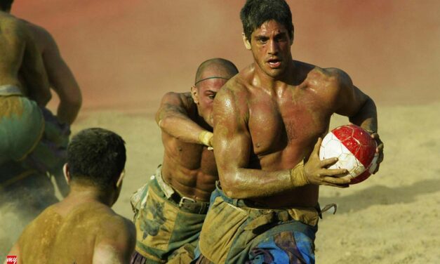 Zeitreise ins Mittelalter: Das Spektakel des Calcio Storico