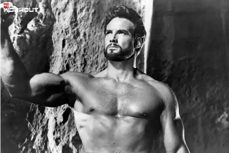 Steve Reeves: Ein Leben voller Stärke und Schönheit Steve Reeves mit muskulösen Oberkörper