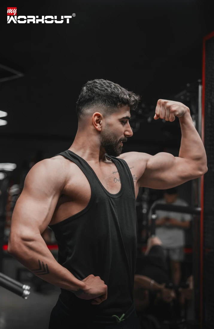 Mann bei Body Recomposition